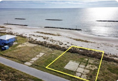 Beachfront Lot in Little Florida