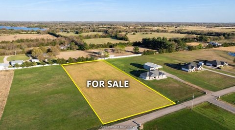 Residential Lot in Sumner, TX