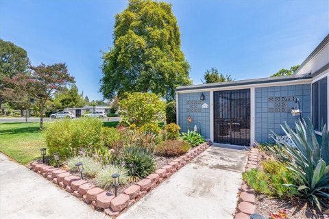 Quadplex with Private Patio