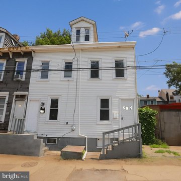 Two Trenton Homes on One Deed