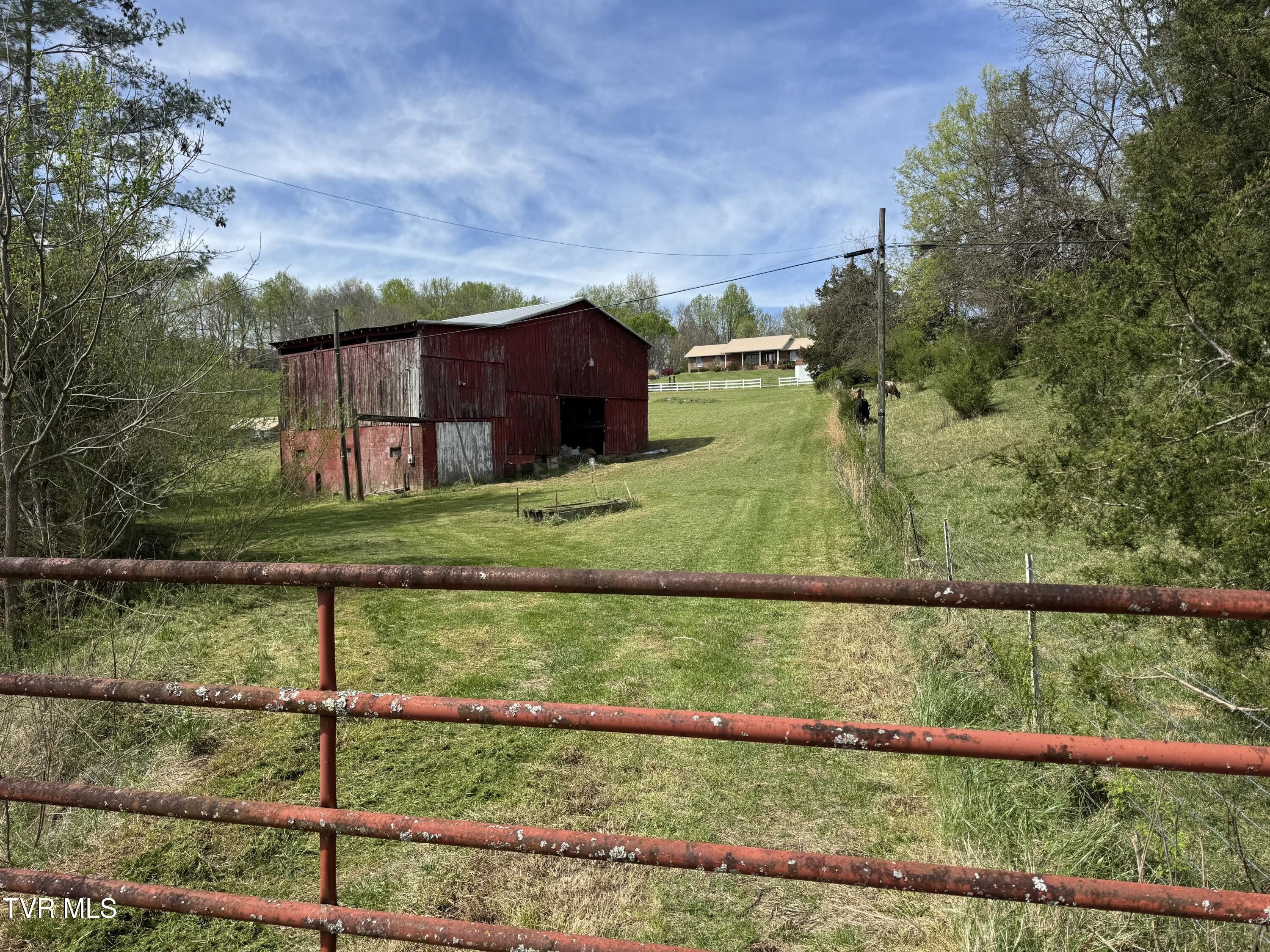 Limestone, TN Acreage with Barn