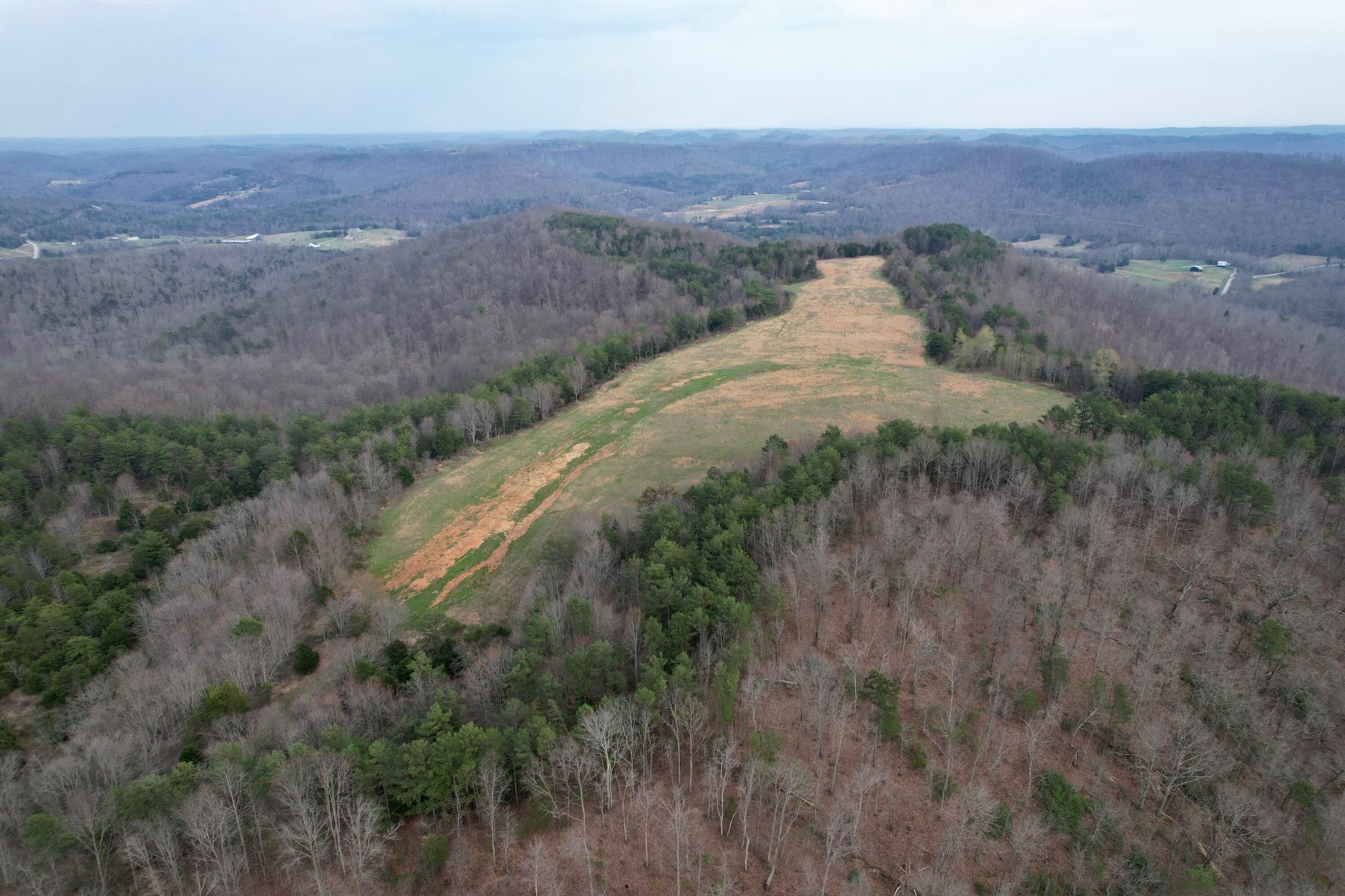Unrestricted Acreage in Monticello, KY