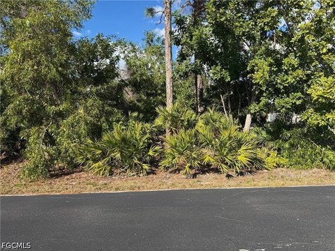 Land, FL