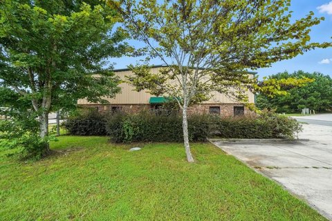 Hiram Commercial Space For Sale