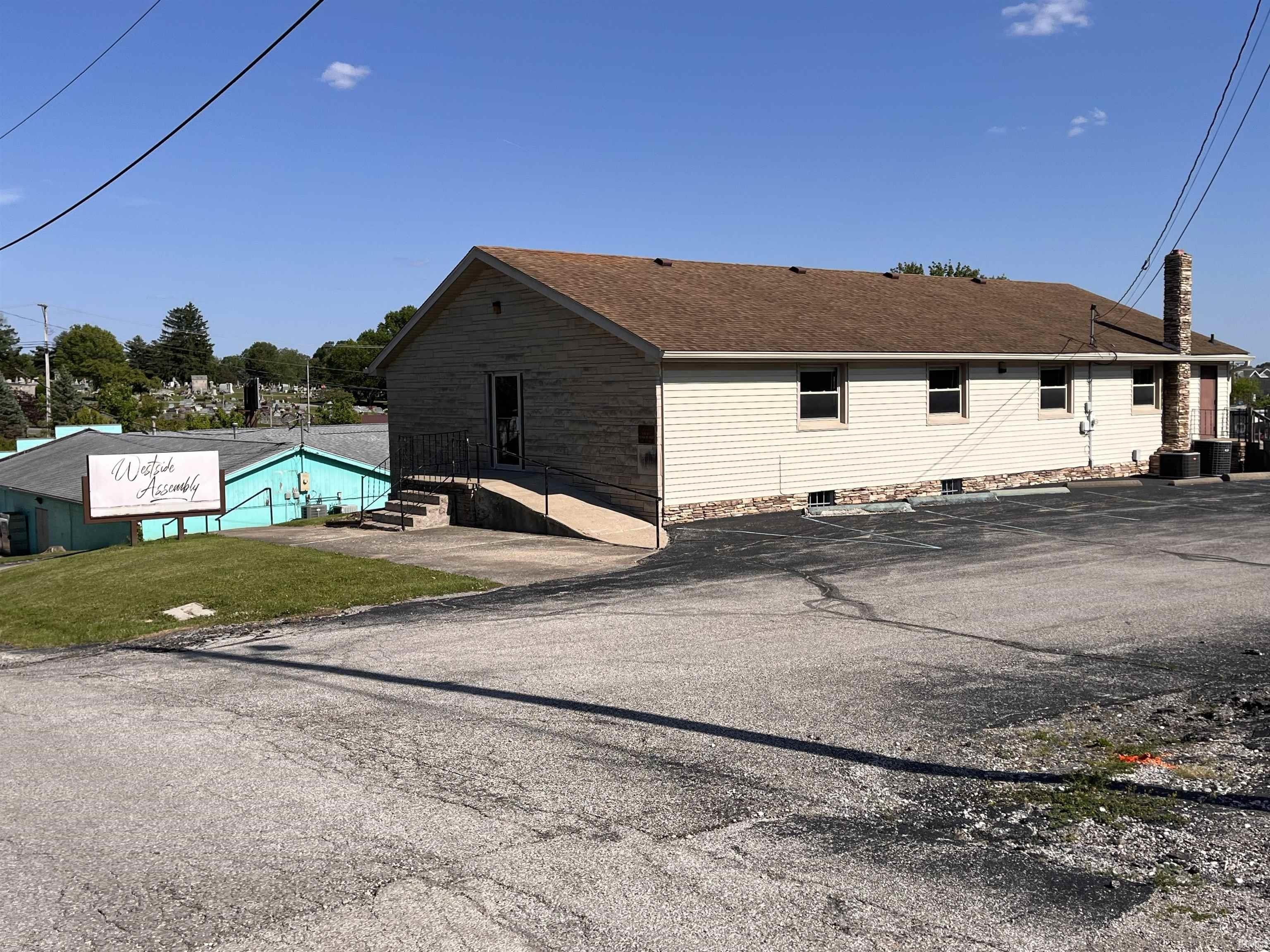 Versatile Commercial Building on Kirkwood