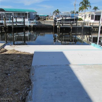Waterfront Lot in Cherry Estates