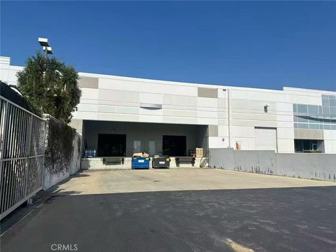 Warehouse with Loading and Office Sublet