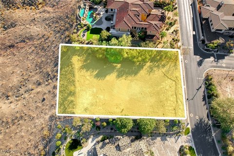 Residential Land in Lake Las Vegas