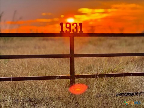 Martindale Land with Panoramic Views