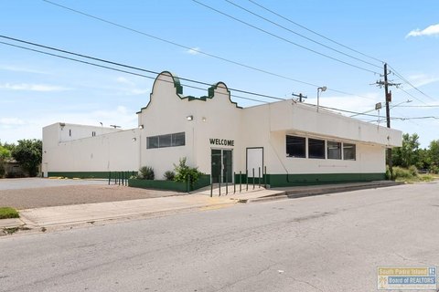 Brownsville Retail Opportunity on Van Buren