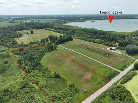 Land, Fremont, MI