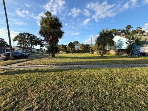 Land, ST PETERSBURG, FL