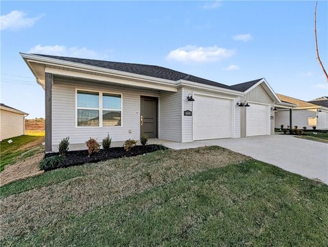 New Bentonville Duplex: Income Potential