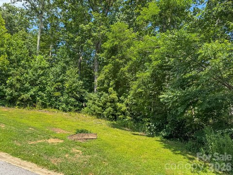LAND - Hendersonville, NC