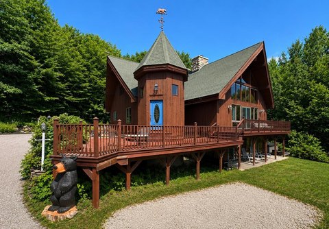 Three-Unit Property with Additional Apartment