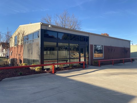 Flex Warehouse with Retail Zoning