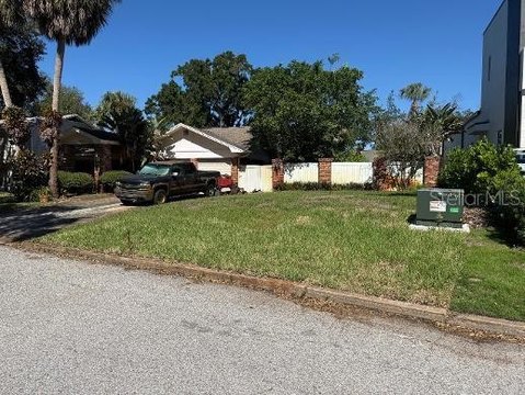 Land, TAMPA, FL