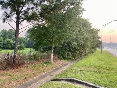 Prime Corner Lot in LaGrange
