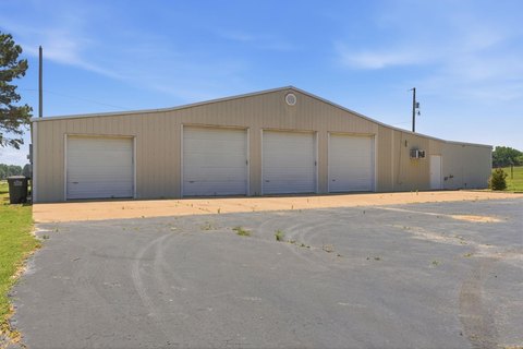 Beebe Commercial Property with Shop