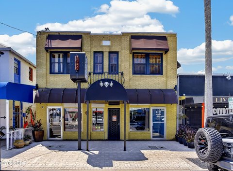 5-Unit Mixed-Use Building
