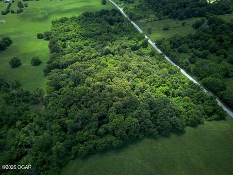 Secluded Land in Neosho, Missouri
