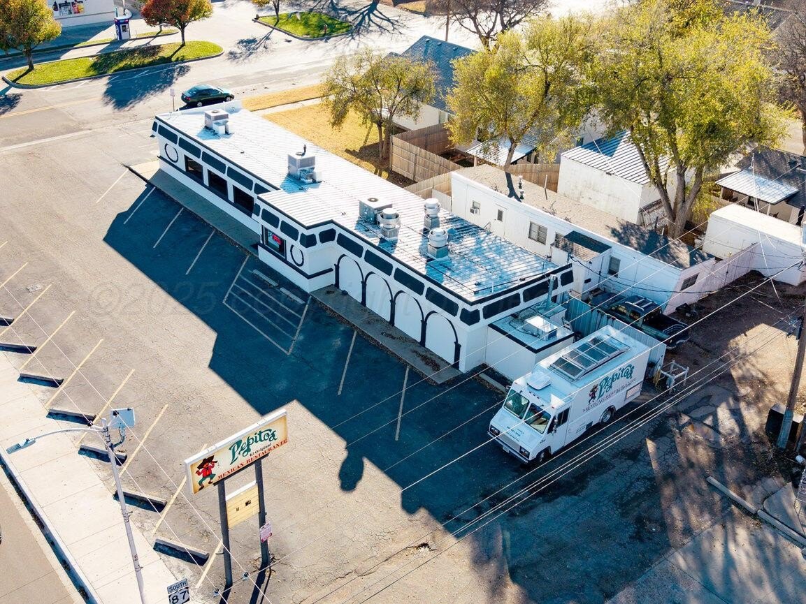 Turn-Key Restaurant Opportunity in Canyon