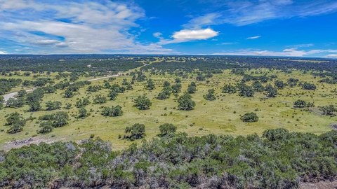 Residential Land in Kerrville, TX