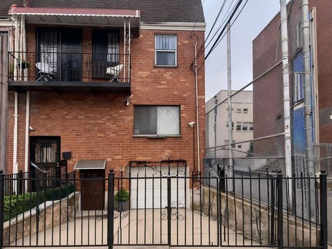 Semi-Detached Multi-Family with Parking