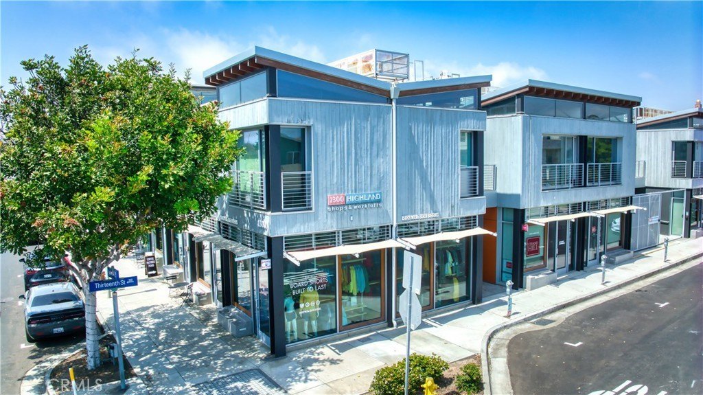 1300 Highland Ave, Manhattan Beach, CA 90266