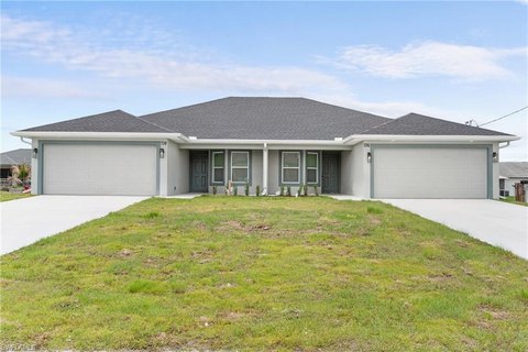 New Duplex in Lehigh Acres