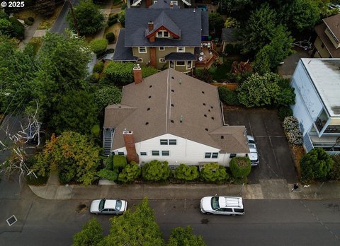 Portland Triplex in Hollywood/Grant Park