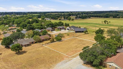 Land, De Leon, TX