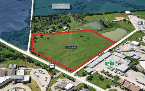 Prime Highway Frontage Land