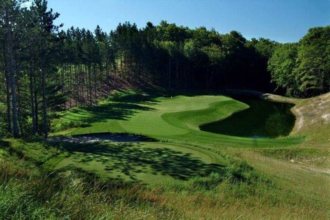 LAND - HARBOR SPRINGS, MI