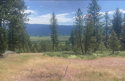 Land with Mountain Views