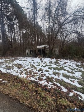 Land on Lone Pine Road
