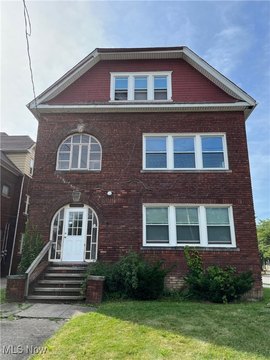 North Collinwood Fourplex Opportunity