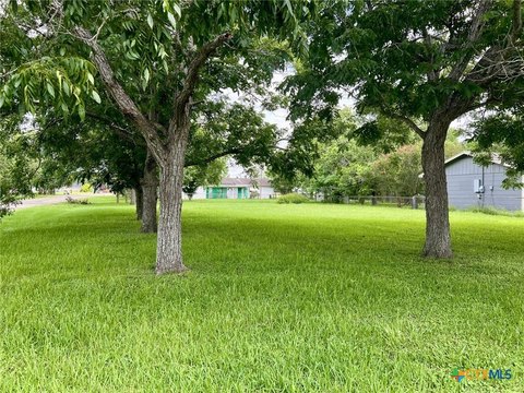 LAND - Edna, TX