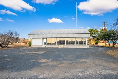 Junction Highway Frontage Retail Opportunity