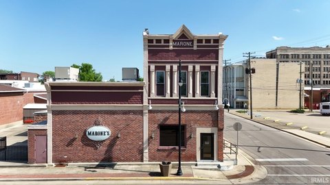 Historic Bar & Restaurant Building
