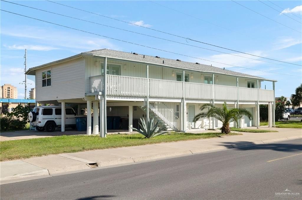 Renovated Apartments Near Bay