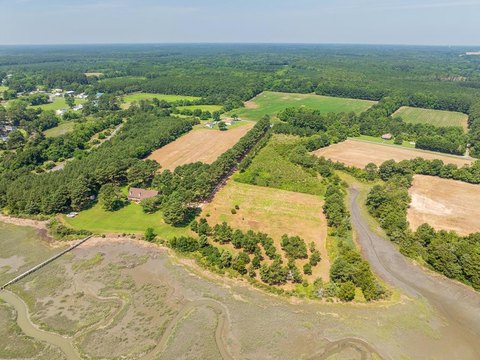 Waterfront Land in Wachapreague, VA