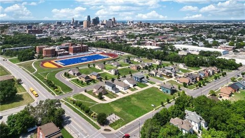LAND - Kansas City, MO