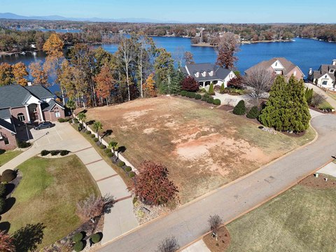 Lakefront Lot in Woodfin Ridge