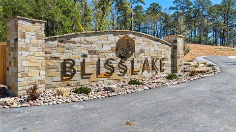 Paved Subdivision Lake-Access Homesite