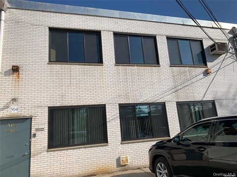 Renovated Office Space in Floral Park
