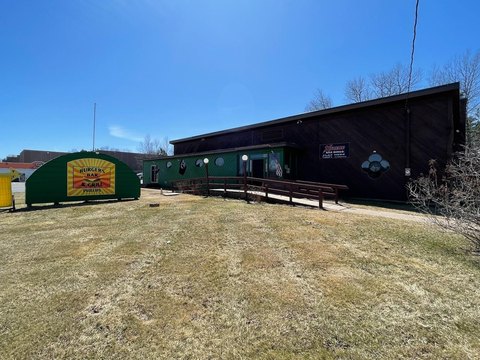 Turn-Key Restaurant with Apartment