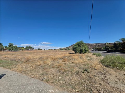 Land, Lake Elsinore, CA