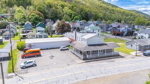 Versatile Commercial Investment Opportunity