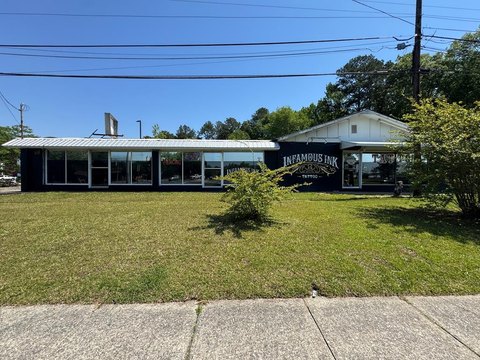 Retail Property on Victory Drive